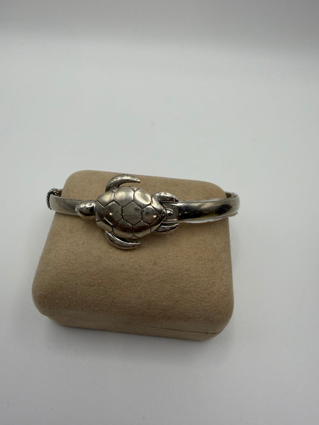 .925 Turtle Bangle