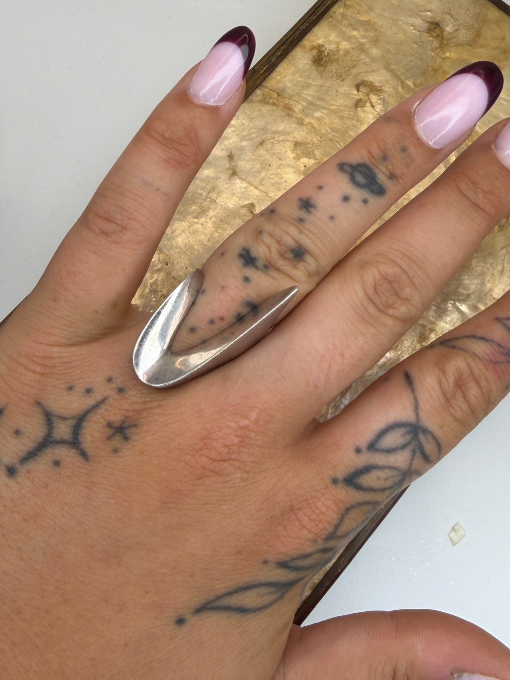 .925 Abstract Ring (7.5)