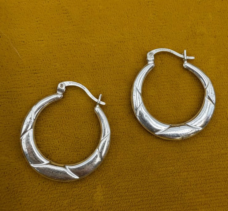 .925 Hoops