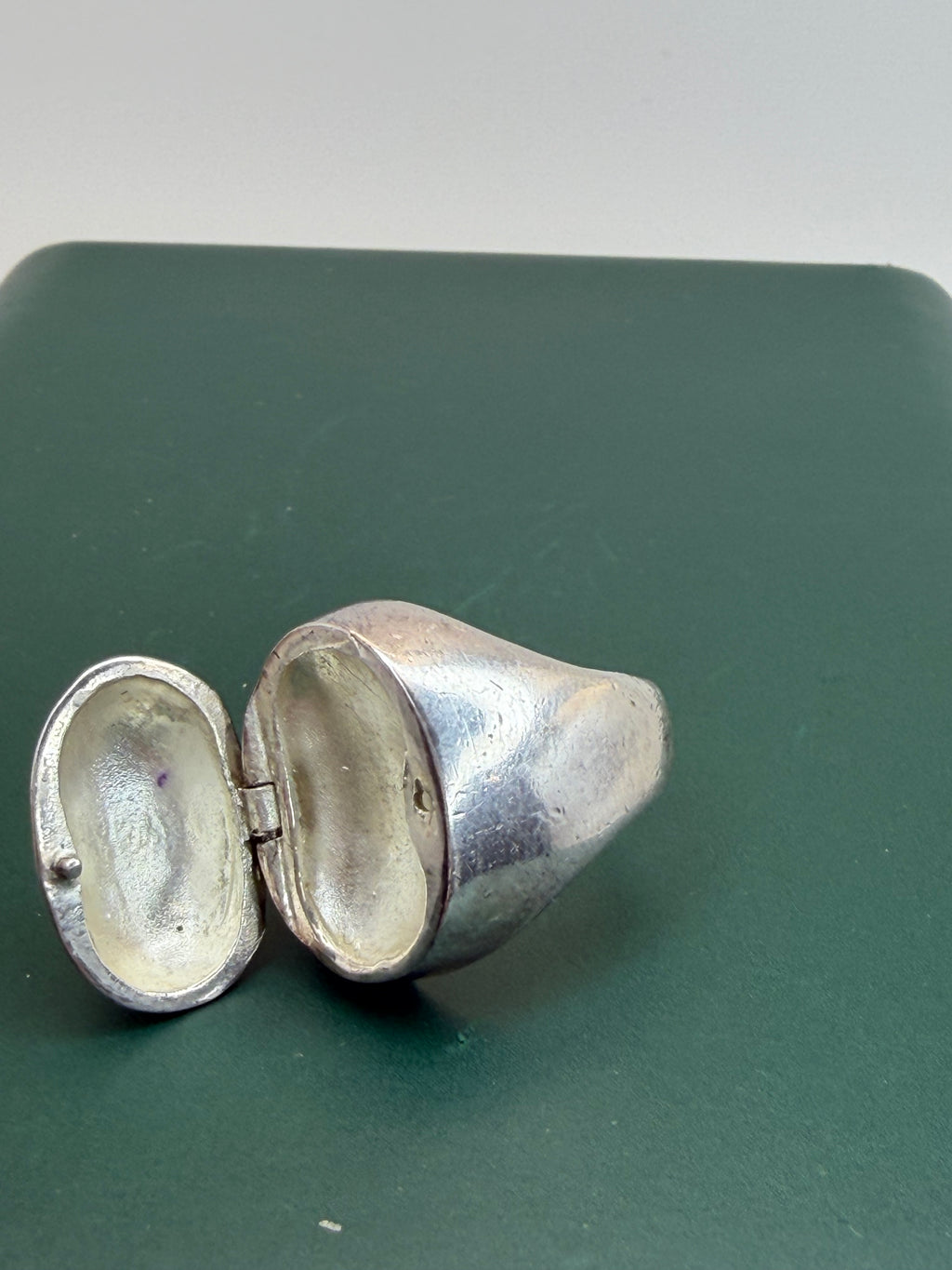 .925 Locket Ring (5.5)