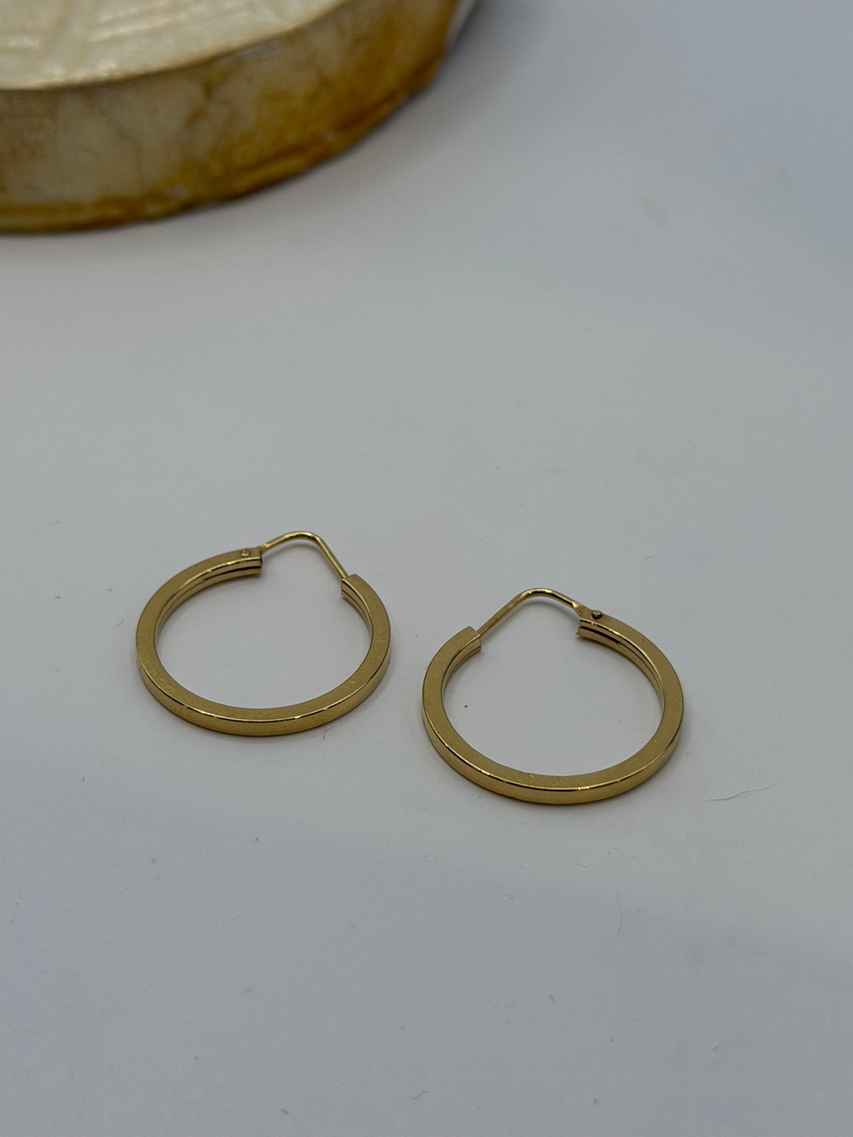 14k Hoops