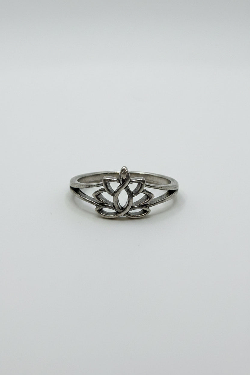.925 lotus size 6.5