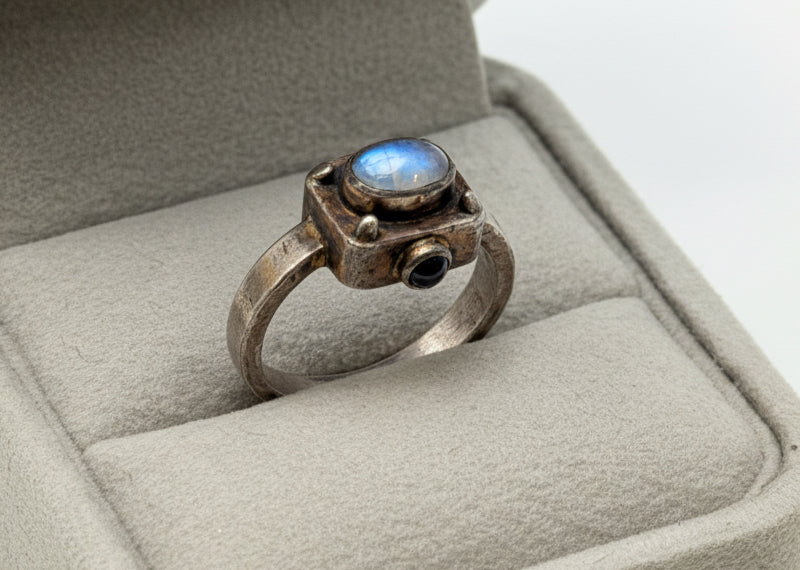.925 Ring size 4.5