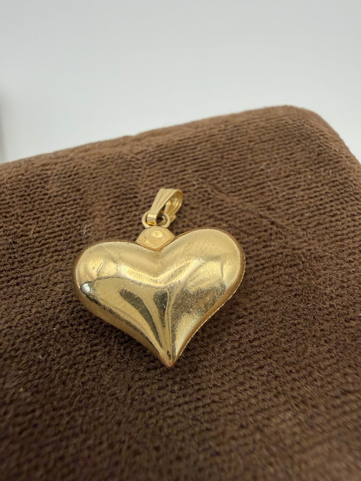 14k Puff Heart Pendant