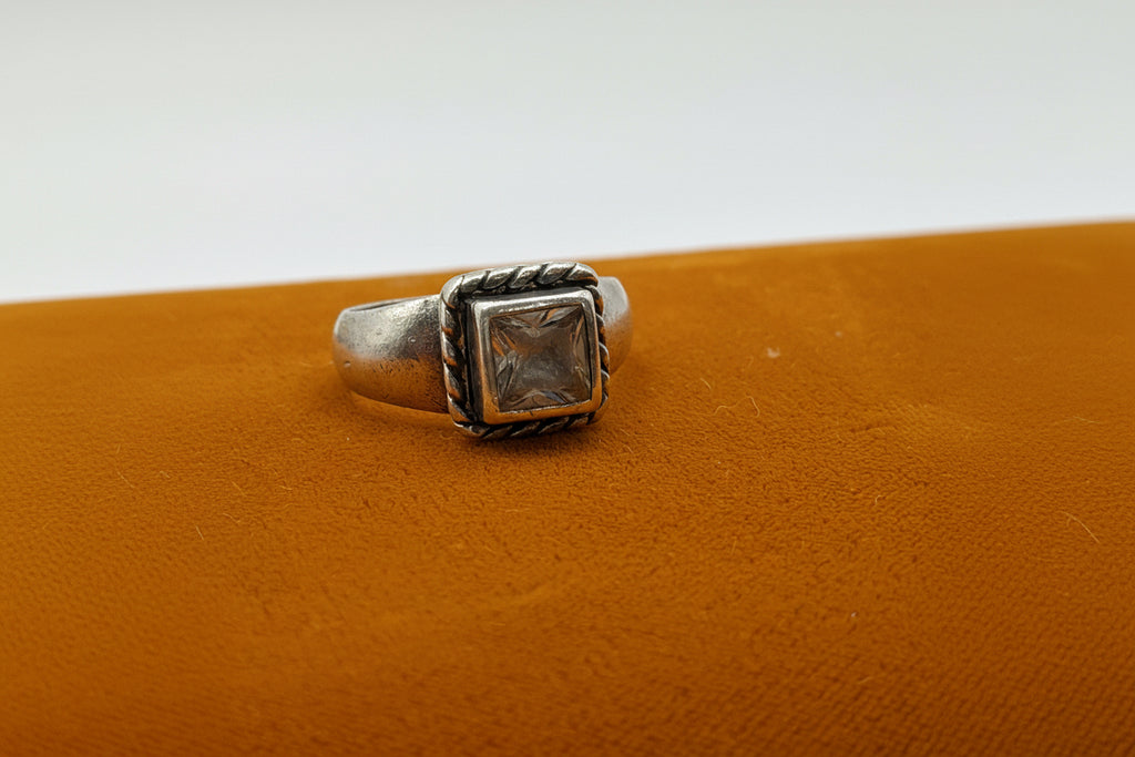 .925 Ring size 8.5