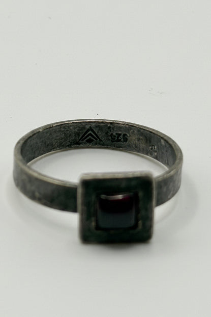 .925 Garnet Ring