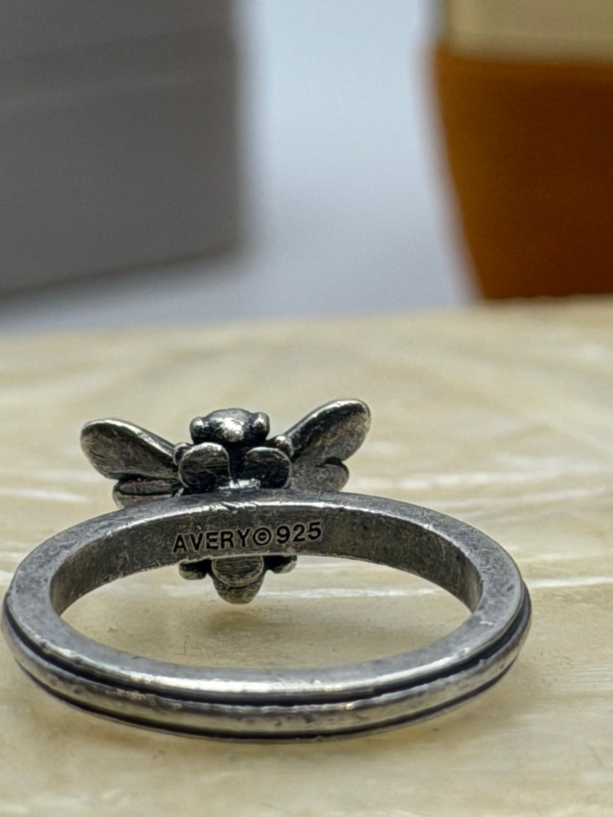 .925 James Avery Bee Size 4.5