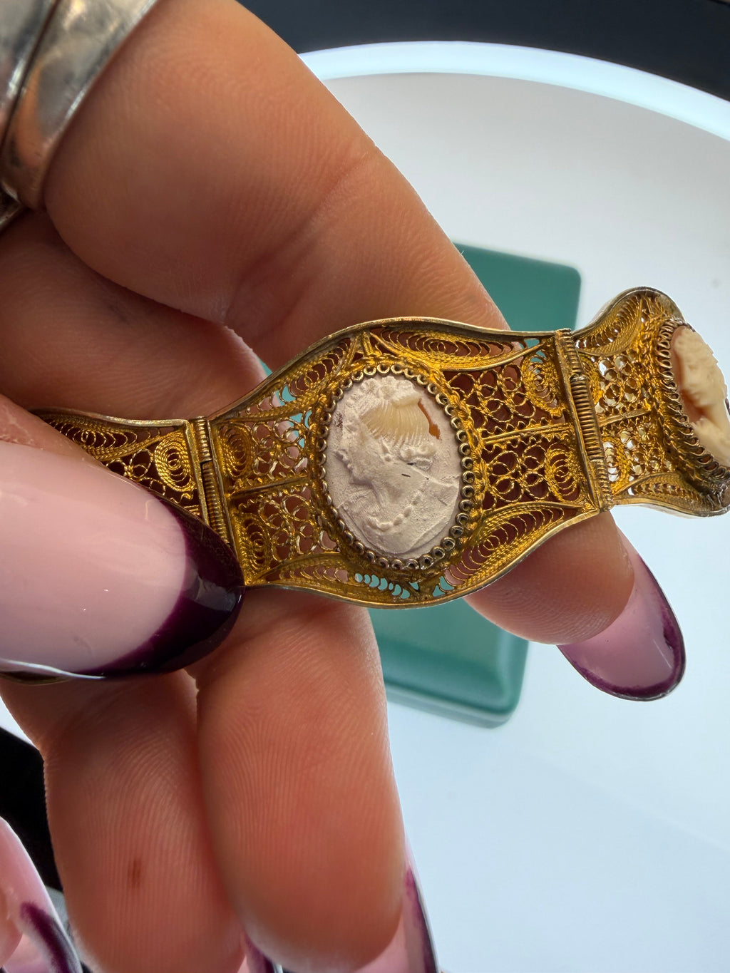 .800 Filigree Cameo Bracelet