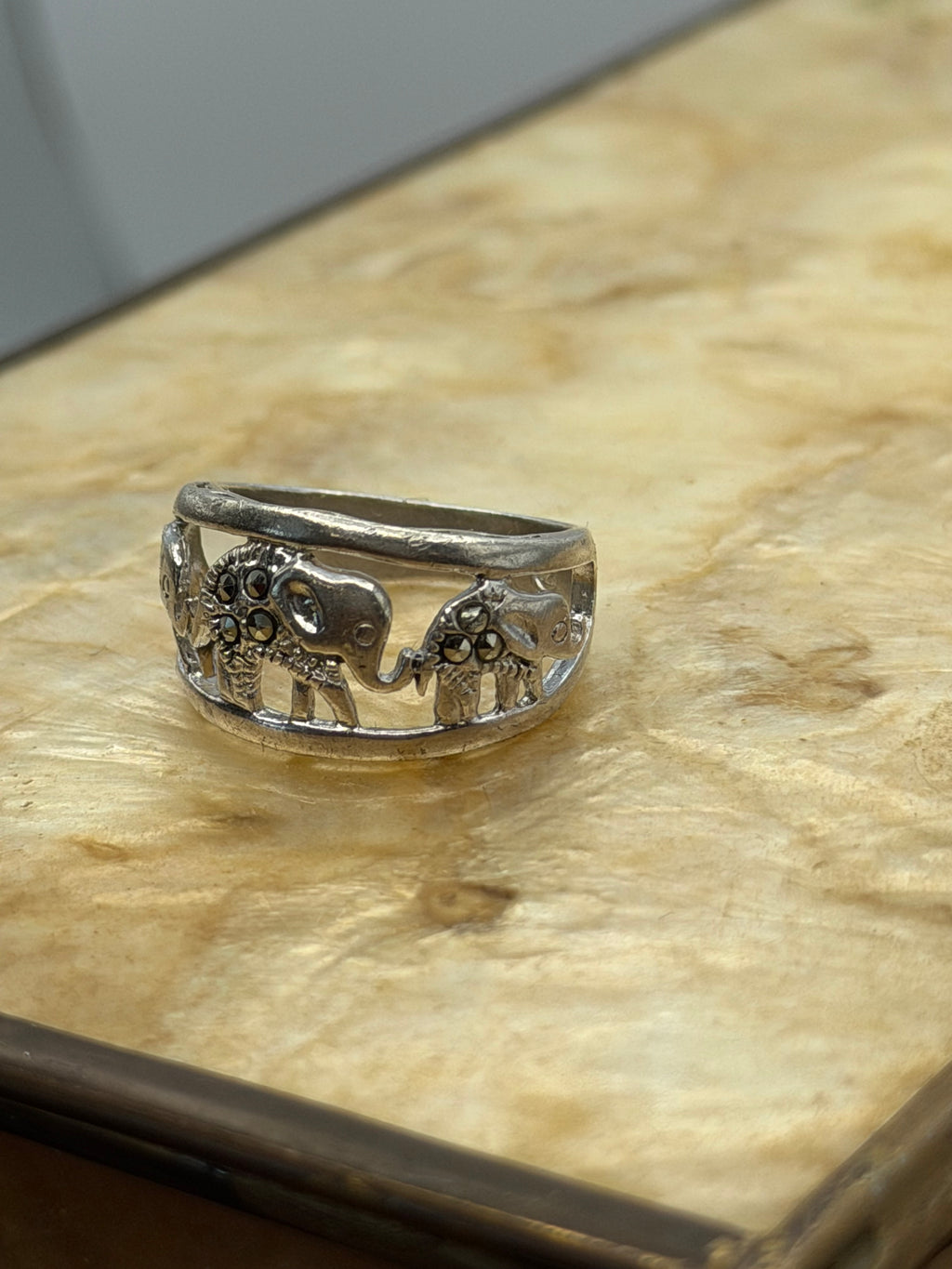 .925 Elephant Ring (6.5)
