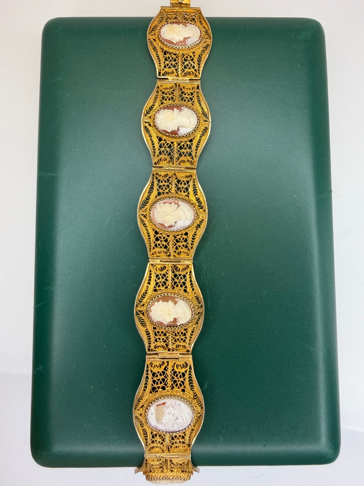 .800 Filigree Cameo Bracelet