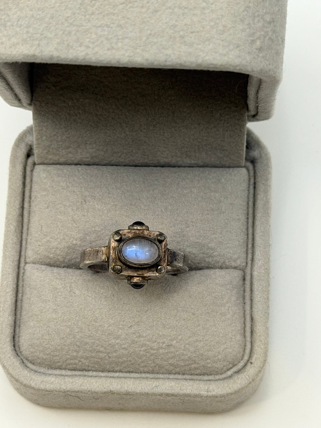 .925 Ring size 4.5