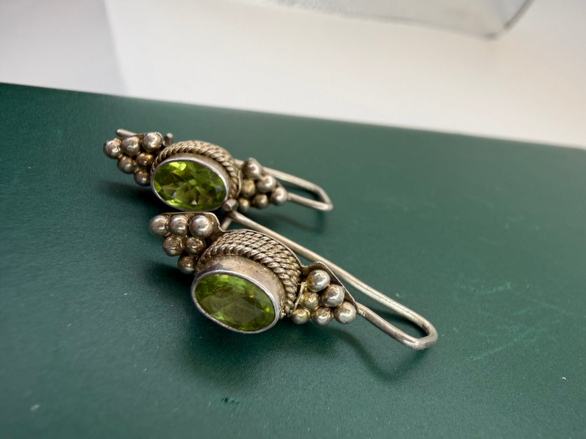 .925 Peridot Earring
