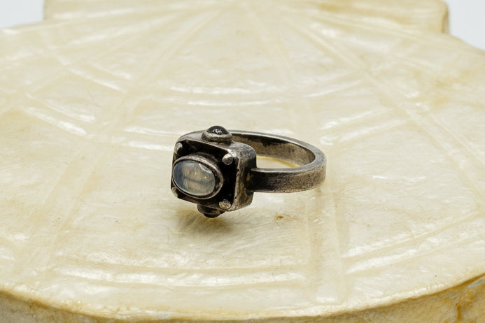 .925 Ring size 4.5