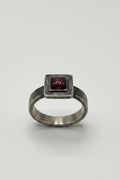 .925 Garnet Ring