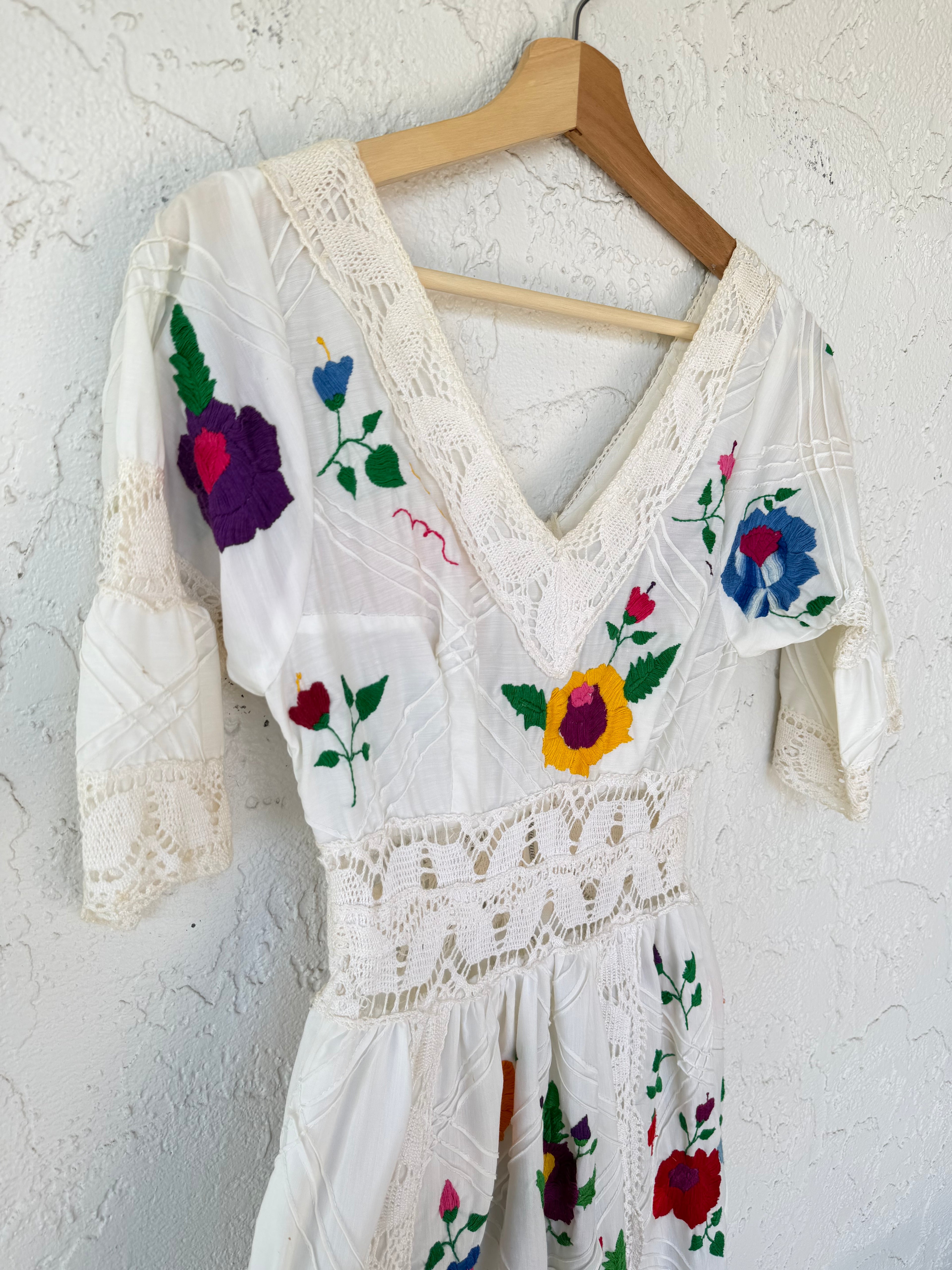 1960/70s Embroidered Dress